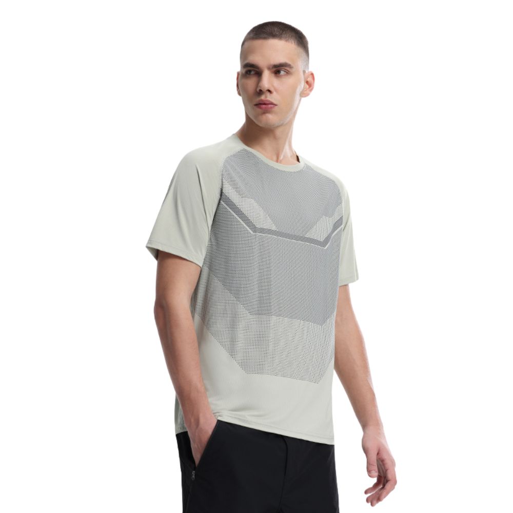 Atmungsaktives, schweißableitendes, schnell trocknendes Kurzarm-T-Shirt mit Rundhalsausschnitt