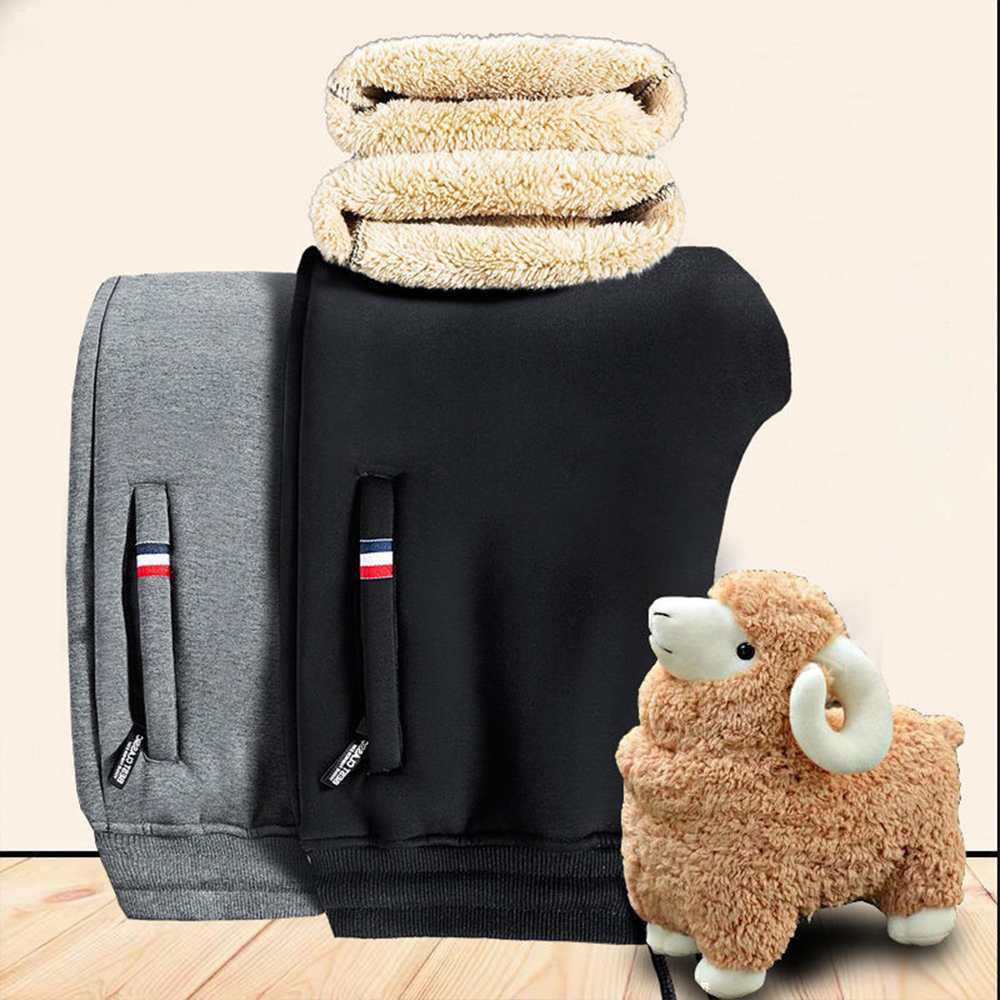 Gentlemenmode™ Warme Fleece- und verdickte Jogginghose für Herren im Winter