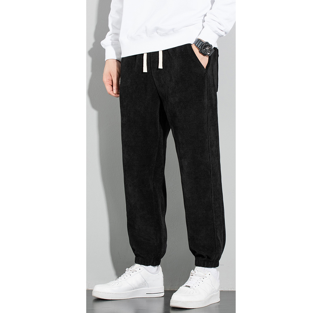 Sportliche Freizeithose für Herren aus Cord und Fleece