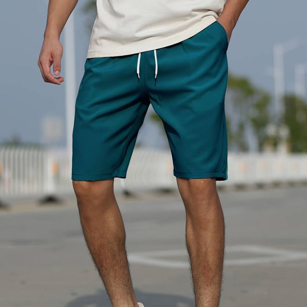 Lässige und bequeme Strandshorts für Herren in einfarbiger Ausführung