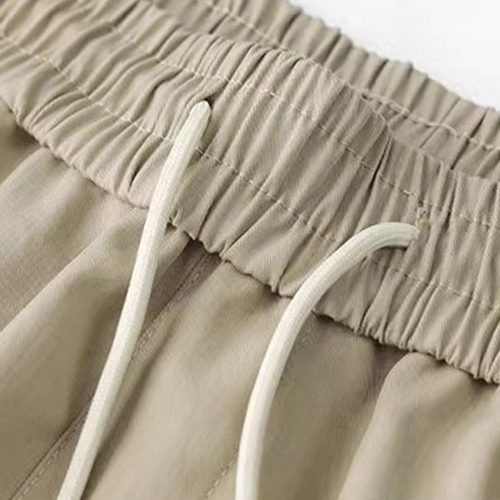 Dünne, atmungsaktive und bequeme Sporthose mit weitem Bein