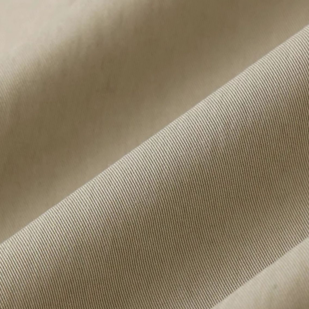 Dünne, atmungsaktive und bequeme Sporthose mit weitem Bein