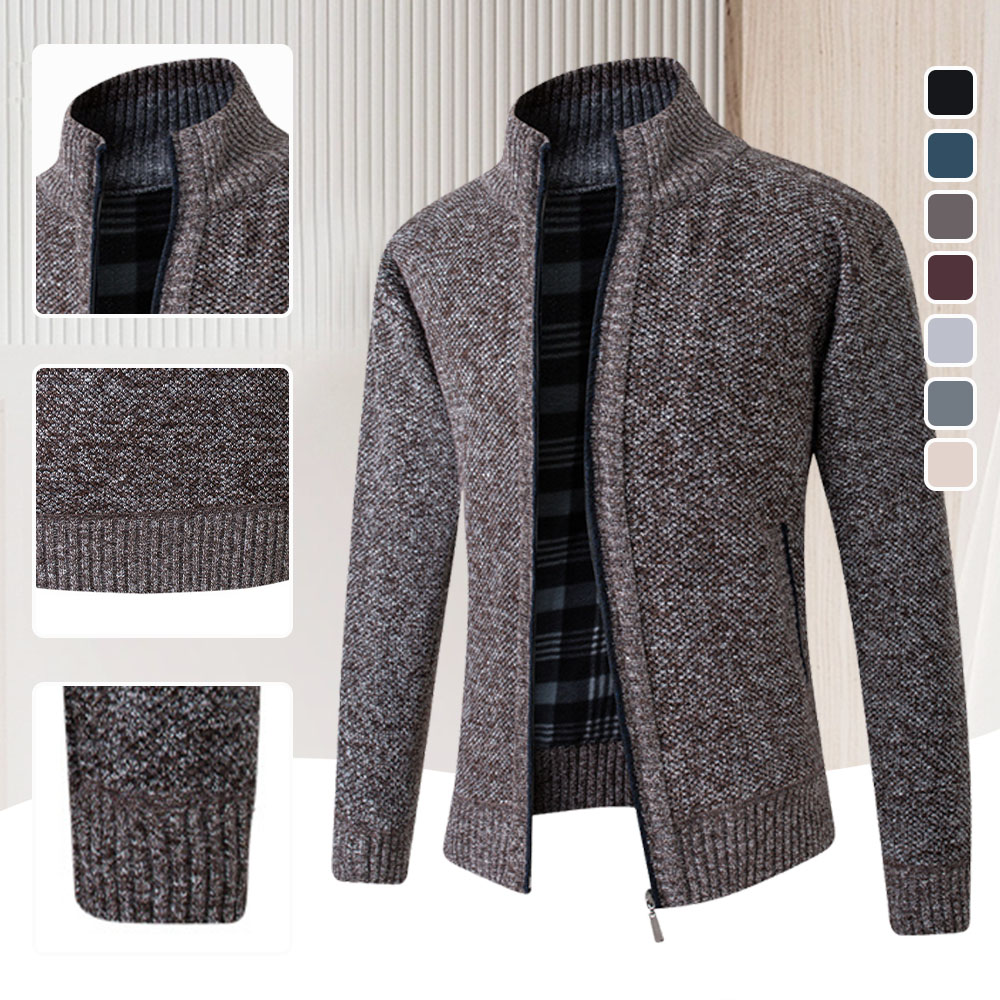 Langärmliger Herrenpullover aus verdicktem Samt mit Stehkragen