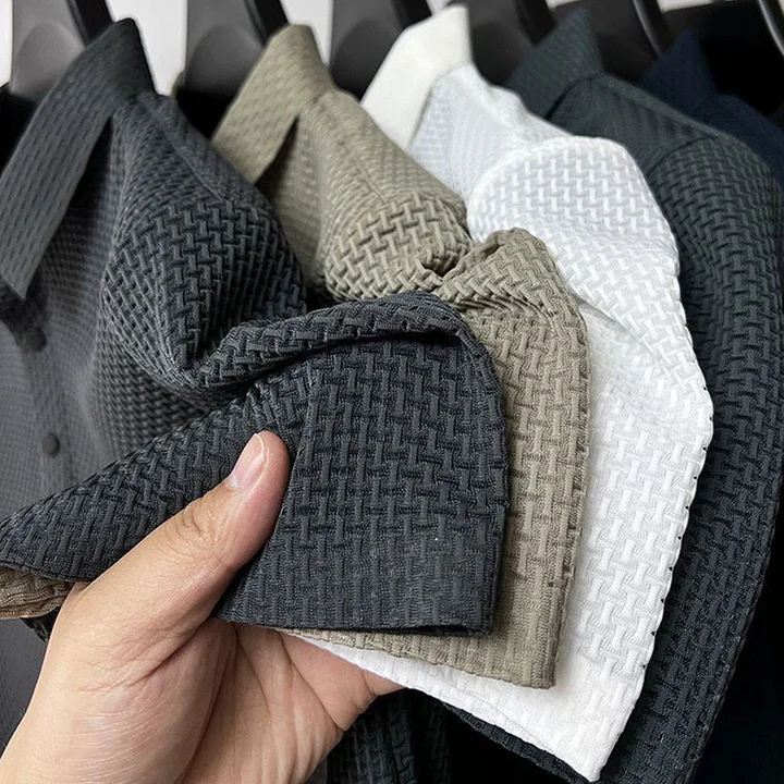 Metallwolke Atmungsaktives Herren-Poloshirt aus Eisseide mit kurzen Ärmeln