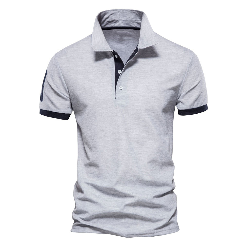 Neues Freizeit-Poloshirt mit Rehkitz-Stickerei für Herren