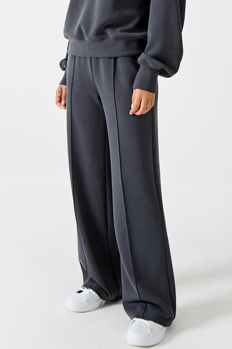 Core Piped Sweatpants