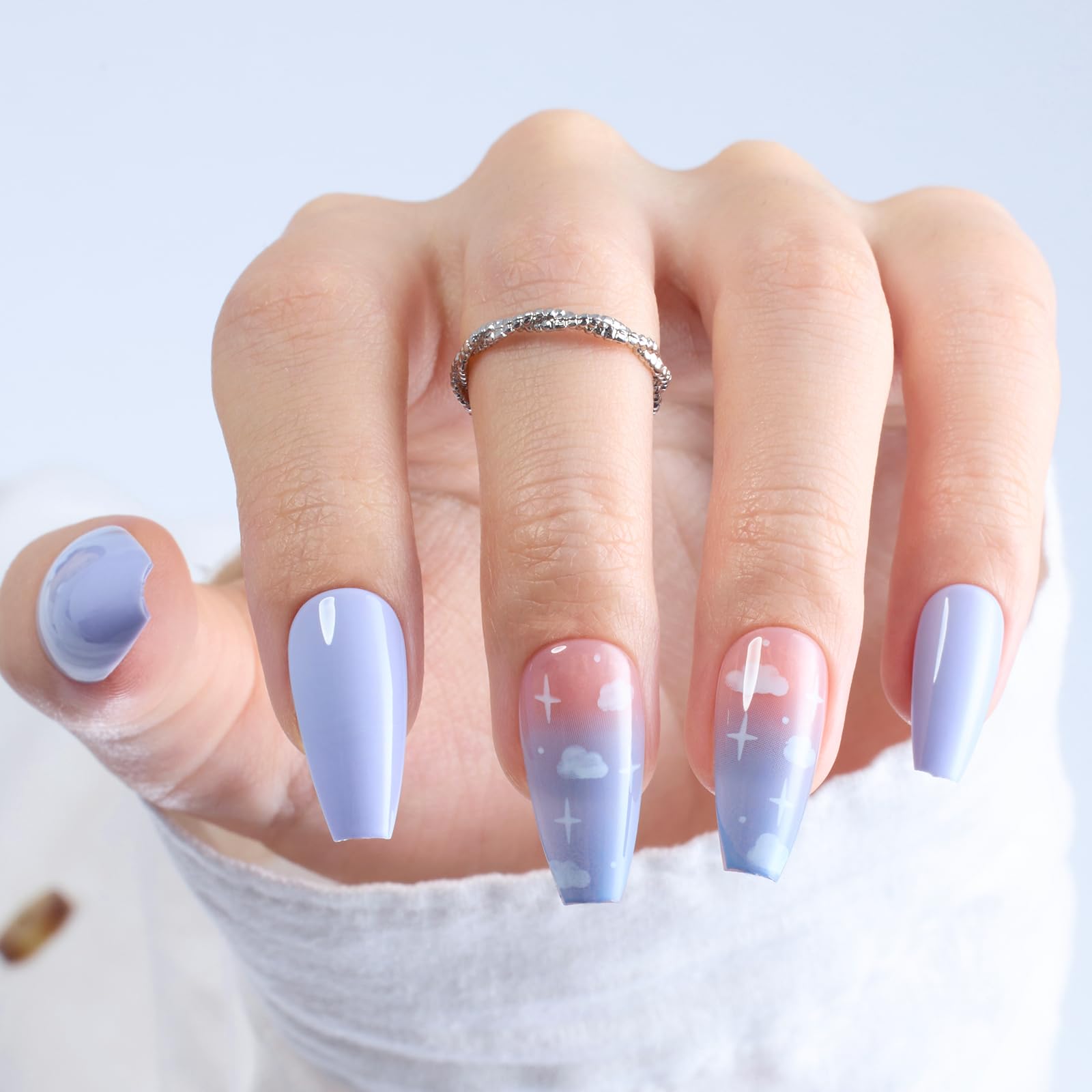 Cloudy Lullaby | Medium Coffin Press On Nails in 28pcs 14 Sizes