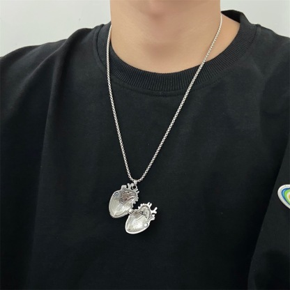 Beating Heart Opens The Red Heart Neaklace