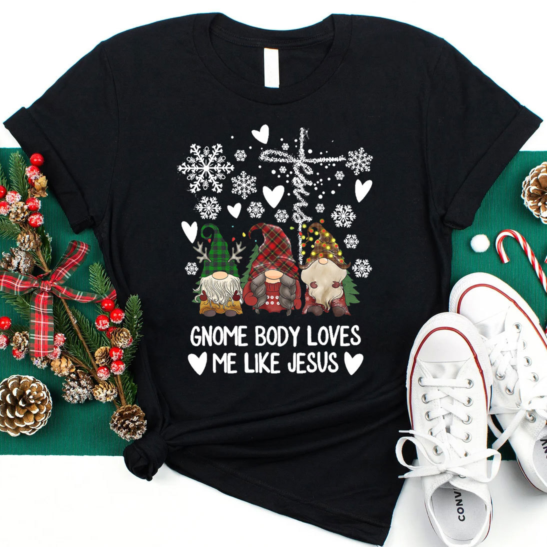 Gnome Body Loves Me Like Jesus Christian Christmas T-Shirt