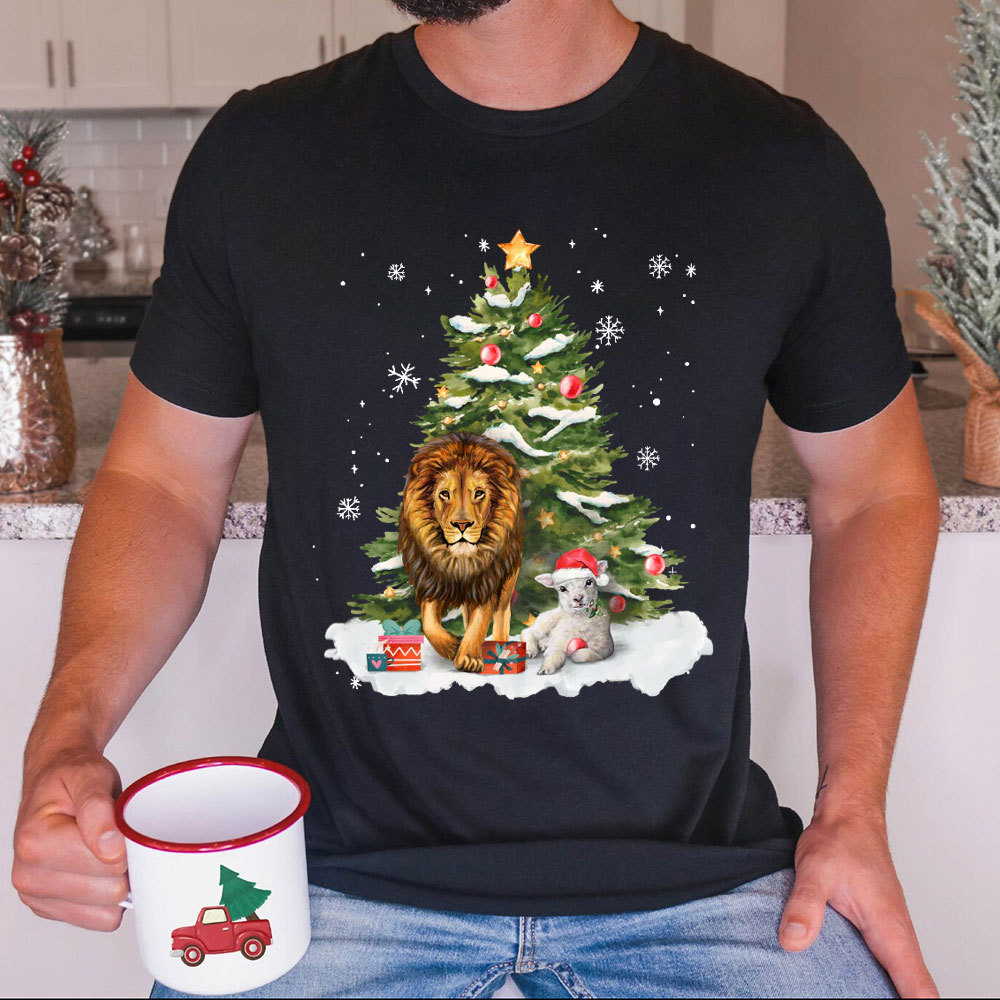 Lamb Of God Lion Christian Christmas T-Shirt