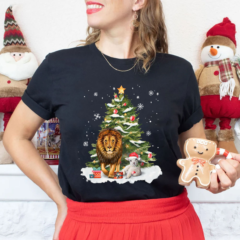 Lamb Of God Lion Christian Christmas T-Shirt