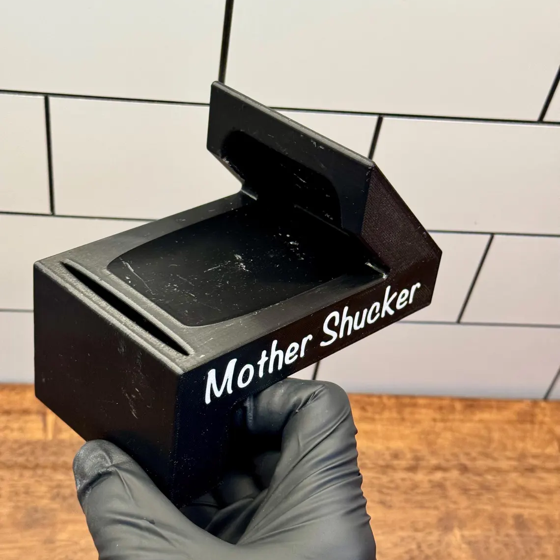 【2025 New Christmas Gift】2-in-1 Oyster Safety Shell Opener Holder