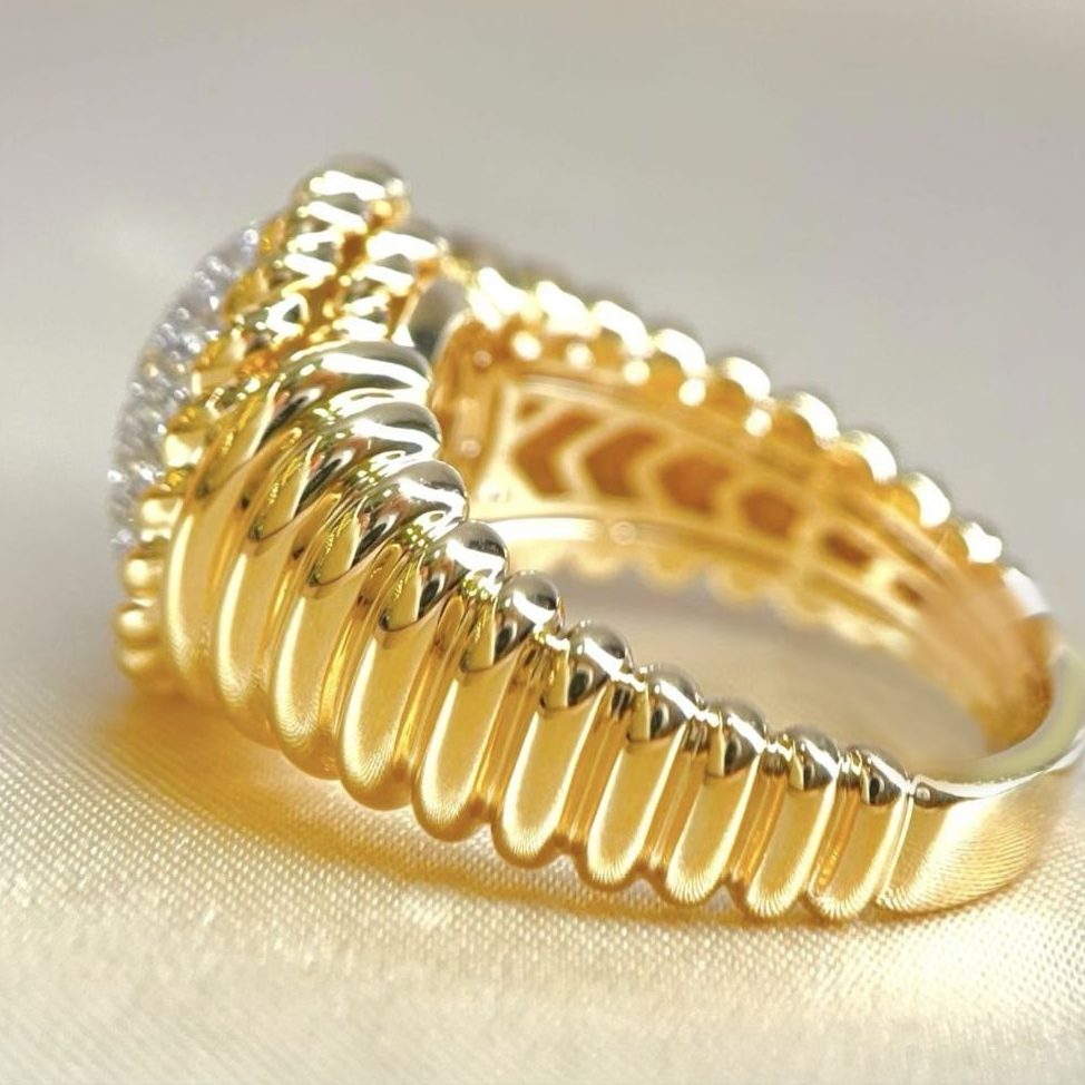 Vintage Round Cut White Sapphire Wedding Band