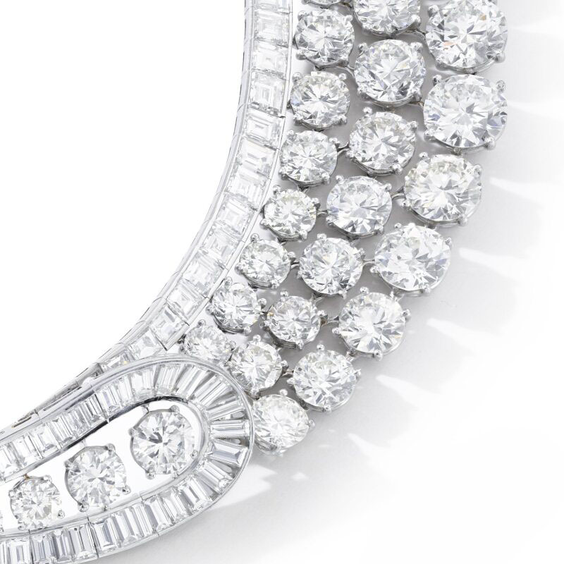 Multi-cut White Luxury Sapphire Necklace