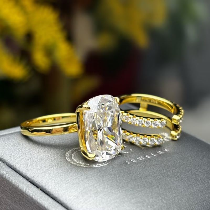 Original Design - 15ct Cushion Cut Moissanite Wedding Set （ 2pcs）