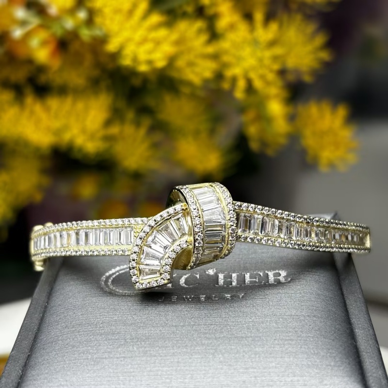Fashion Baguette & Round Cut White Sapphire Tight Knot Bracelet