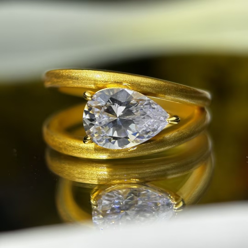 1.5ct Three-prong Setting Pear Cut White Sapphire Engagement Ring
