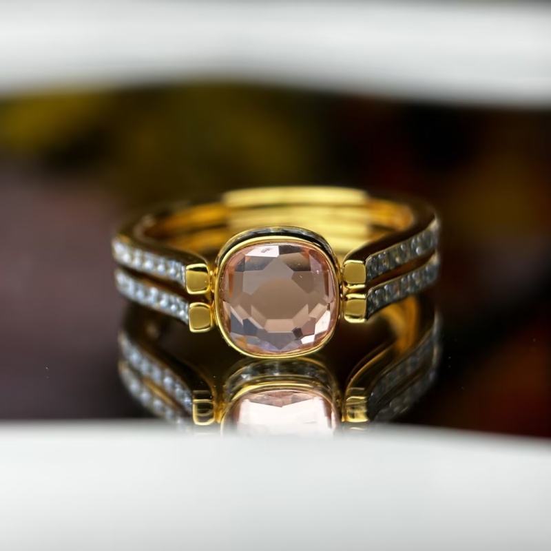 4.25ct Cushion Cut Apple Green & Pink Sapphire Reversible Cocktail Ring