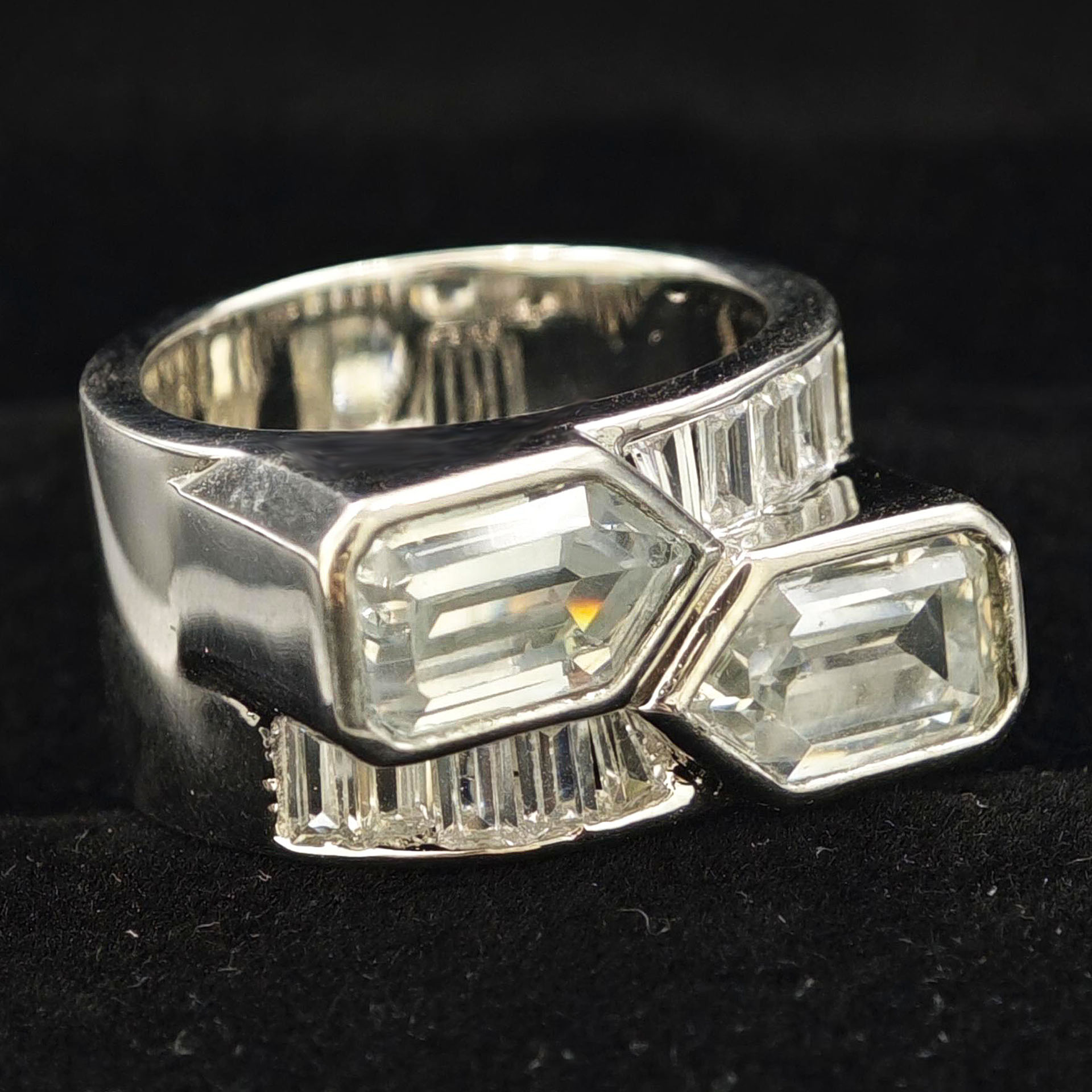 5.25ct Bezel Setting Multi-cut White Sapphire Ring in Silver