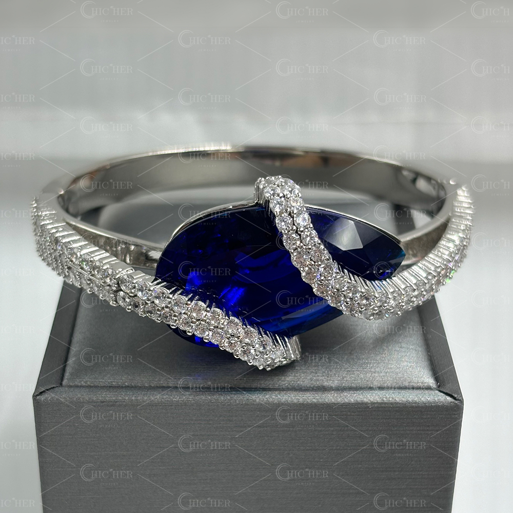 Two Tone Sapphire&Diamond Twist Bracelet