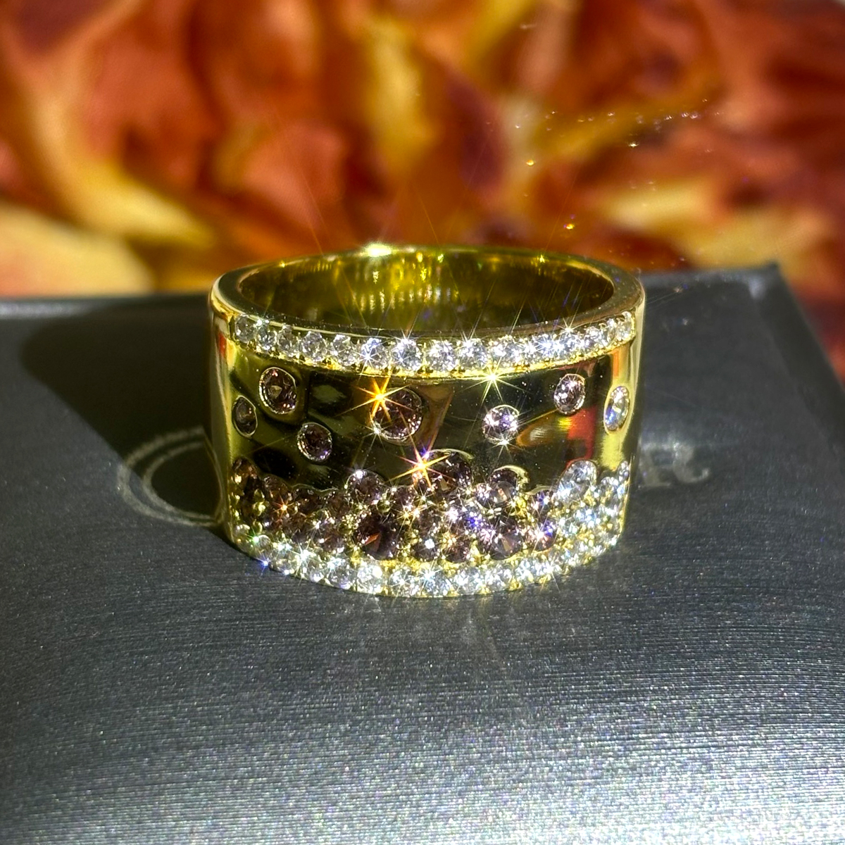 2.85ct Scattered Gradient Chocolate Cigar Band In Gold Plating