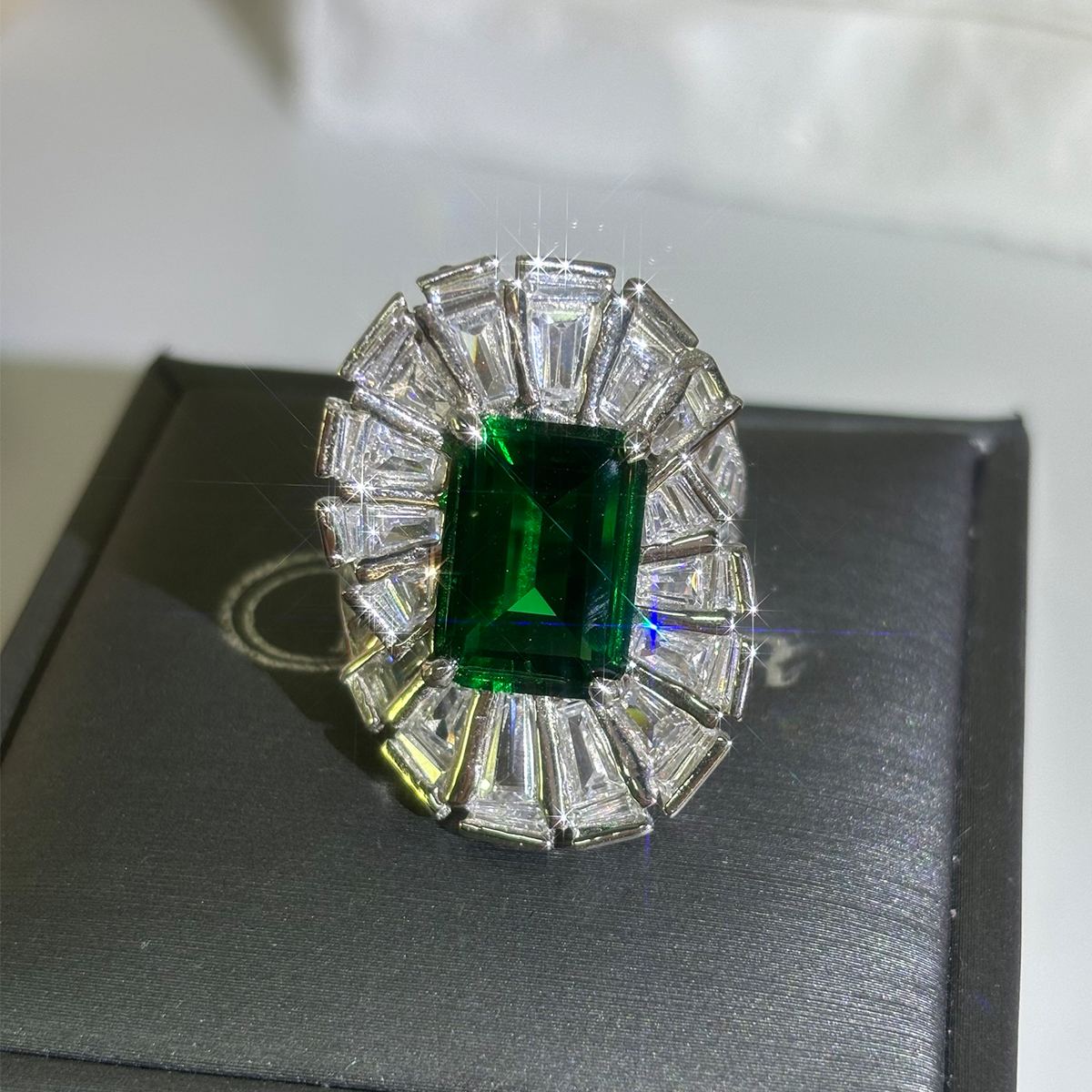 4ct Spiral Design Emerald Cut Emerald Sapphire Ring