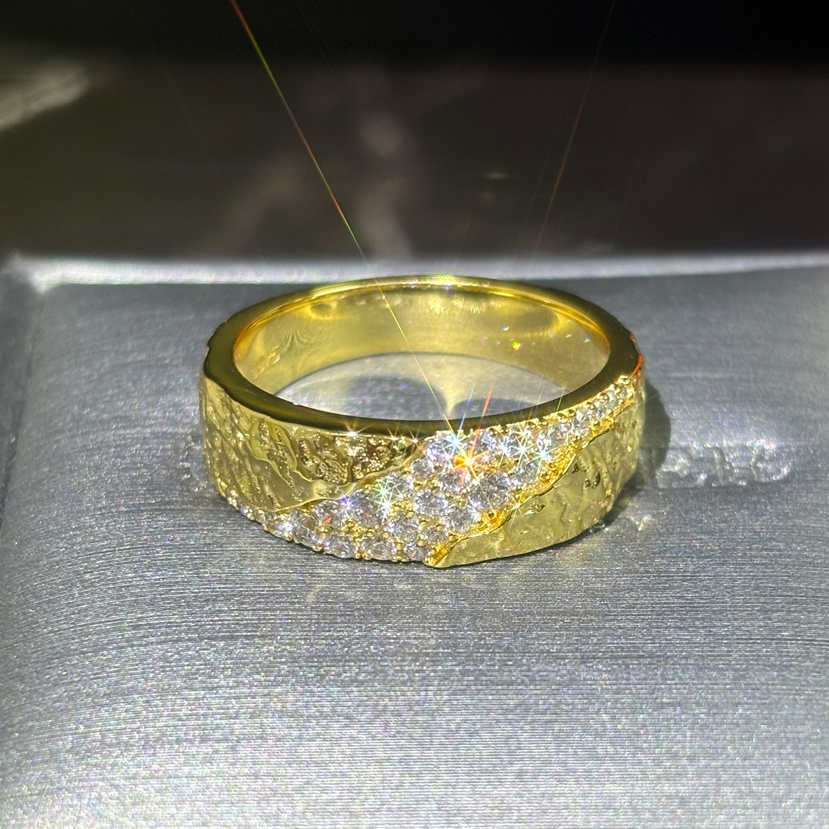 Genderless Gold Irregular Texture Diamond Wedding Band