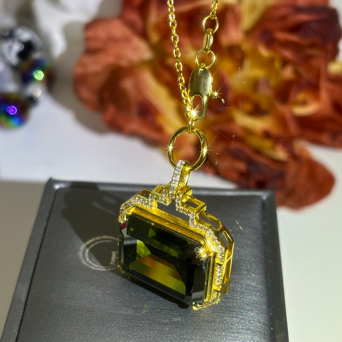  Emerald Cut Peridot Sapphire Pendant Necklace