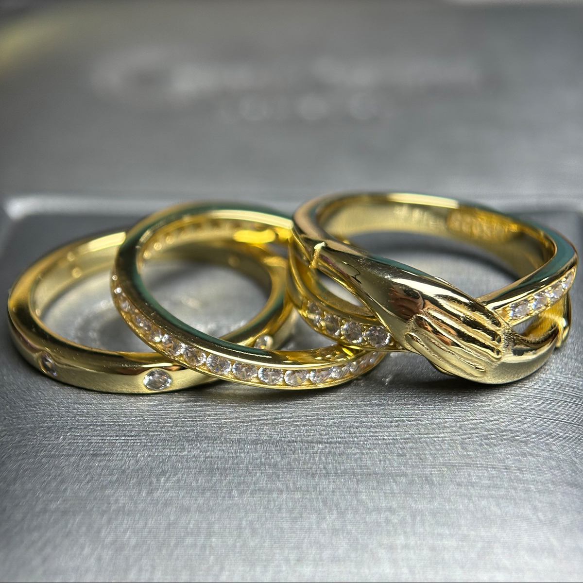 1.02ct Love Hand Design Wedding Band Set / 3-Piece