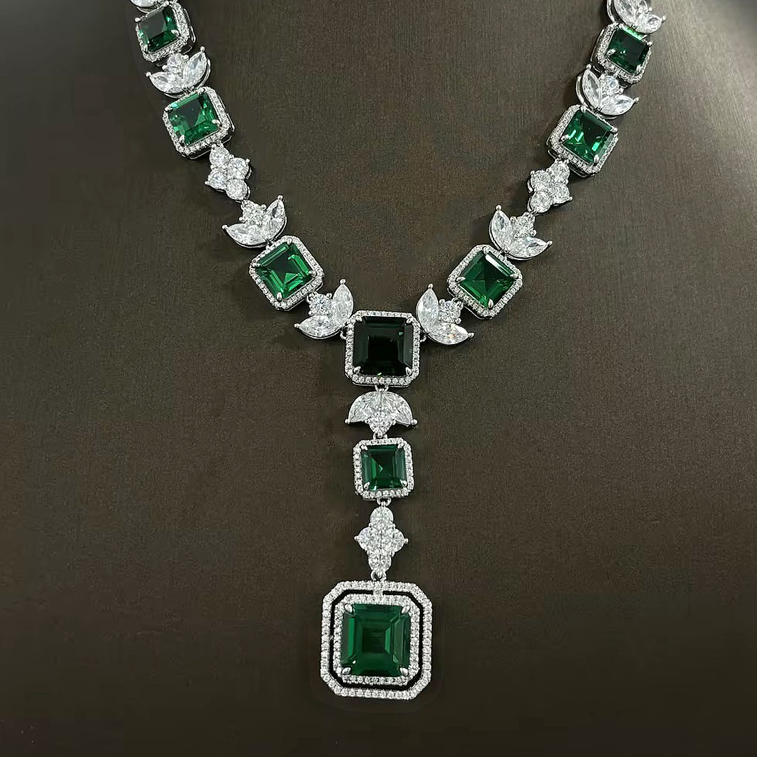 Fashion Emerald Necklace Choker