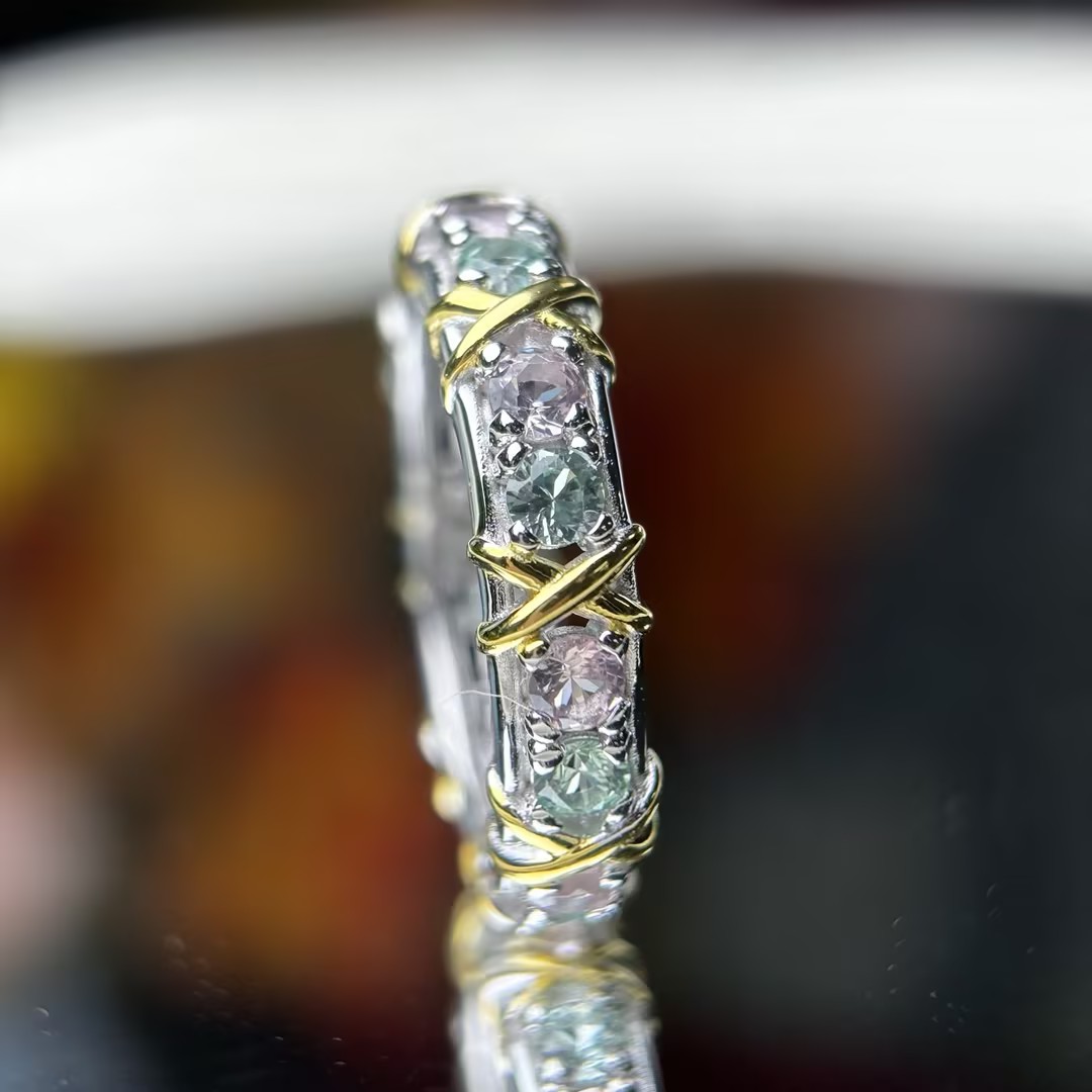 Luxury 16-stone Pink & Aquamarine Sapphire Band