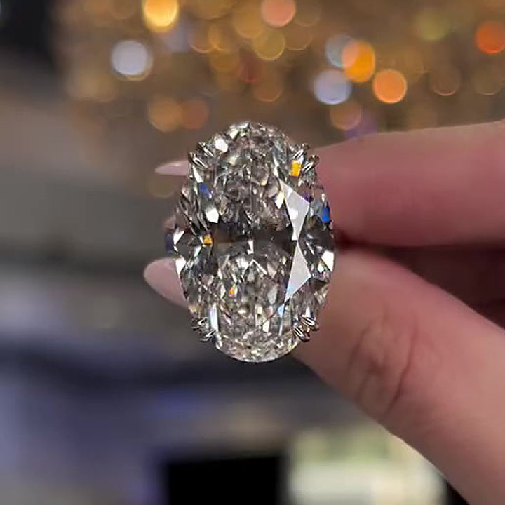 6ct Oval Cut White Sapphhire Engagement Ring