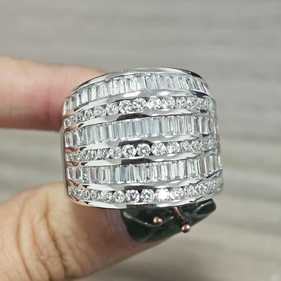 9.25ct Emerald&Round Cut White Sapphire Eternity Ring