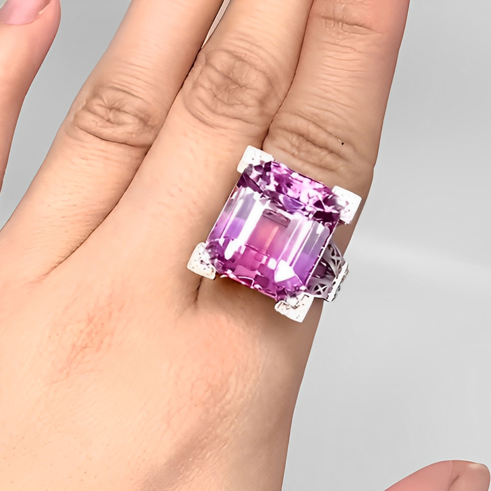 Eiffel Tower Design 18ct Emerald Cut Kunzite Sapphire Cocktail Ring