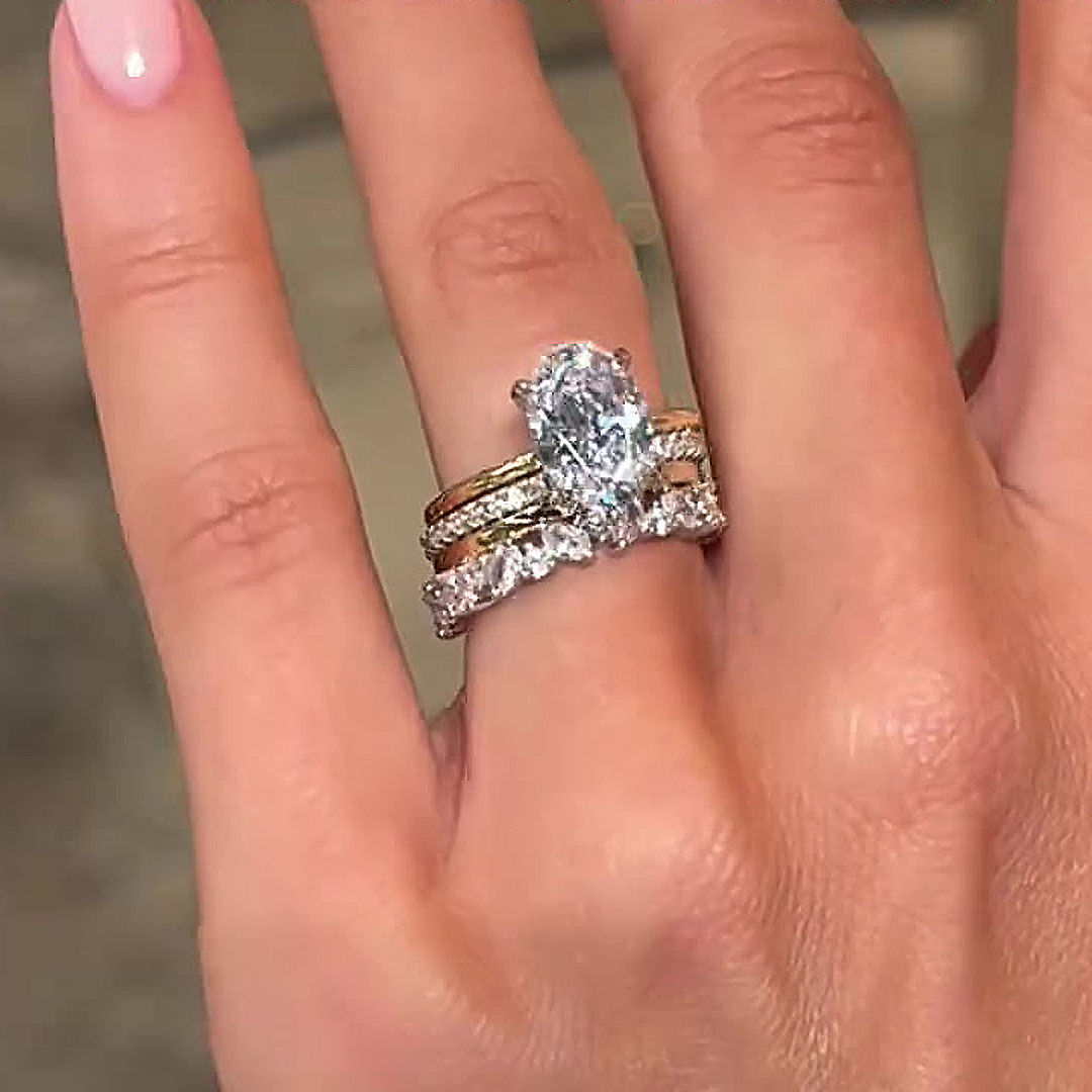 2ct Oval Cut White Sapphire Wedding Set/4pcs