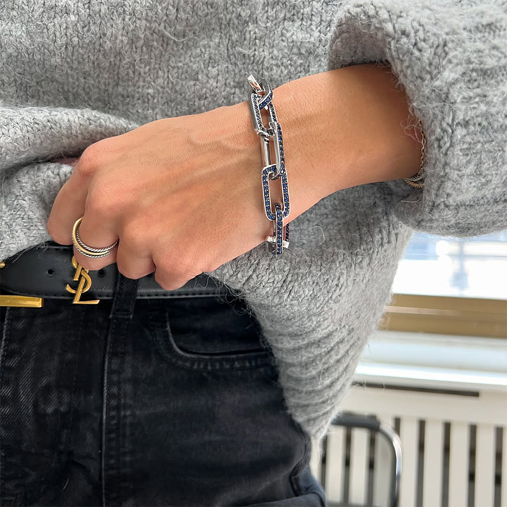 Blue Sapphire Lock Ring Design Round Cut Bracelet