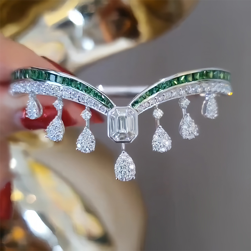 Emerald & White Sapphire Crown Bracelet