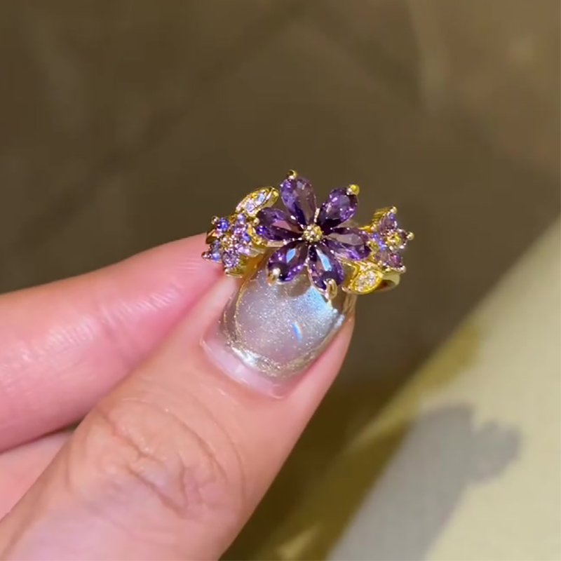 9.85ctw Pear Cut Amethyst Sapphire Flower Cocktail Ring (2 Color Options)