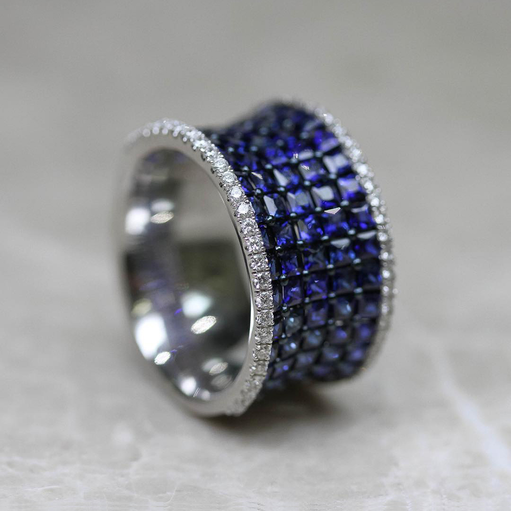 Invisible Setting 6.15ct Princess Cut Blue Sapphire Wedding Band