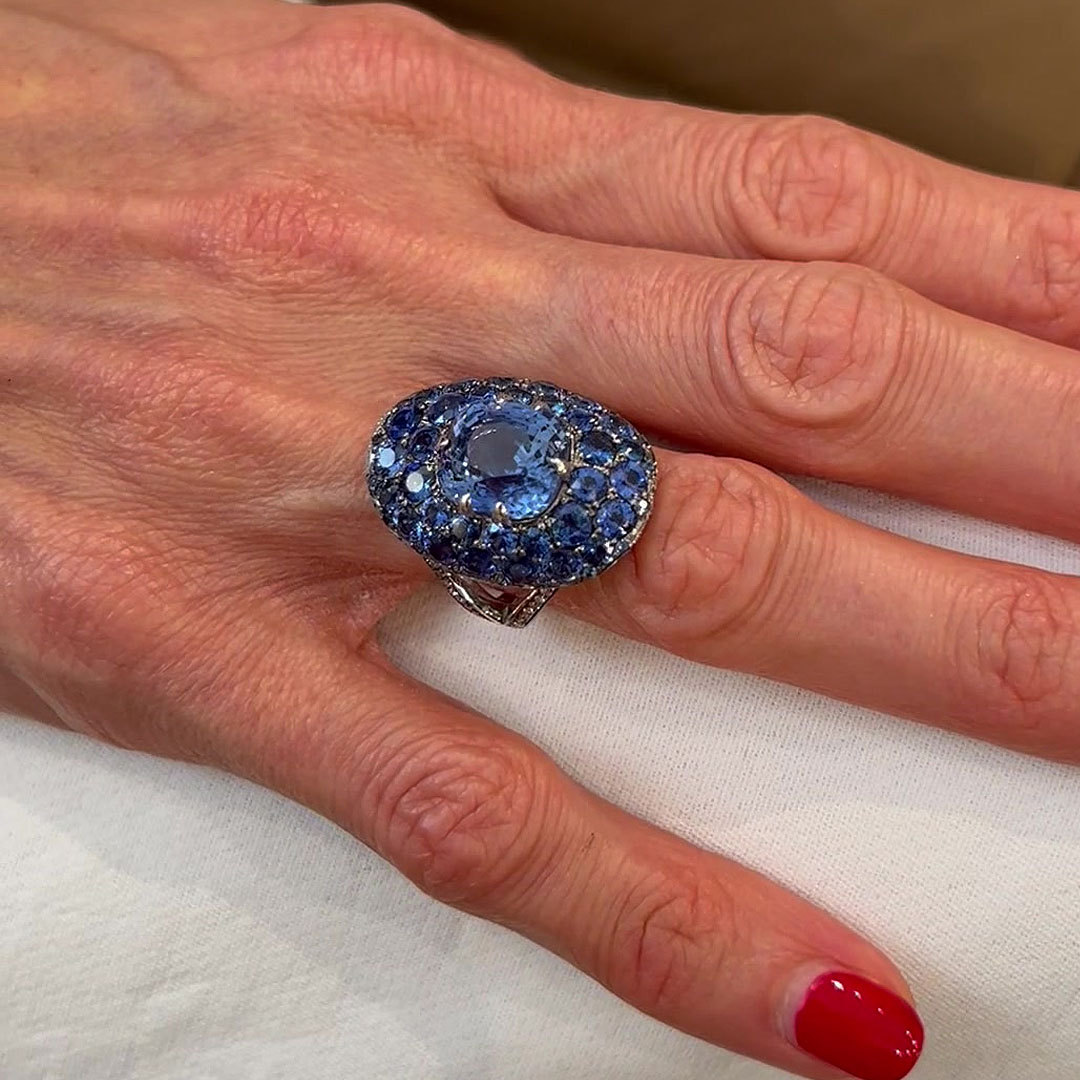 Micro Pave Setting 8ct Cushion Cut Sapphire Ring