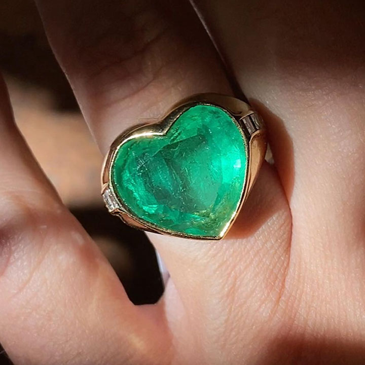 9ct Bezel Setting Heart Cut Emerald Sapphire Engagement Ring