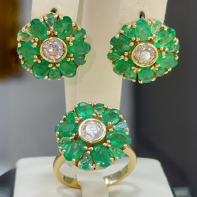 Emerald Halo 1ct White Sapphire Floral Ring&Earrings/2pcs