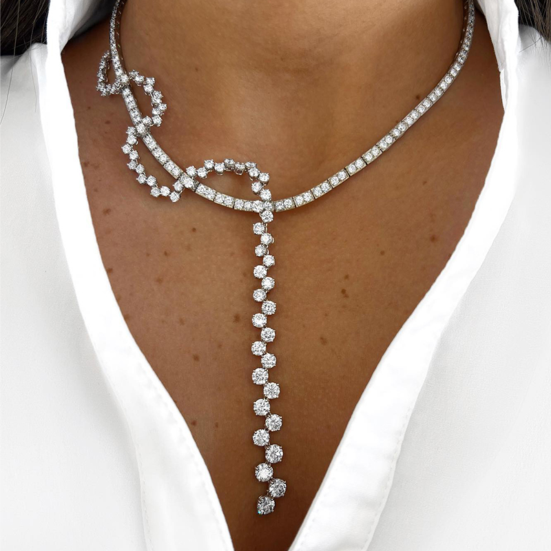 Fashion Round Cut White Moissanite Necklace