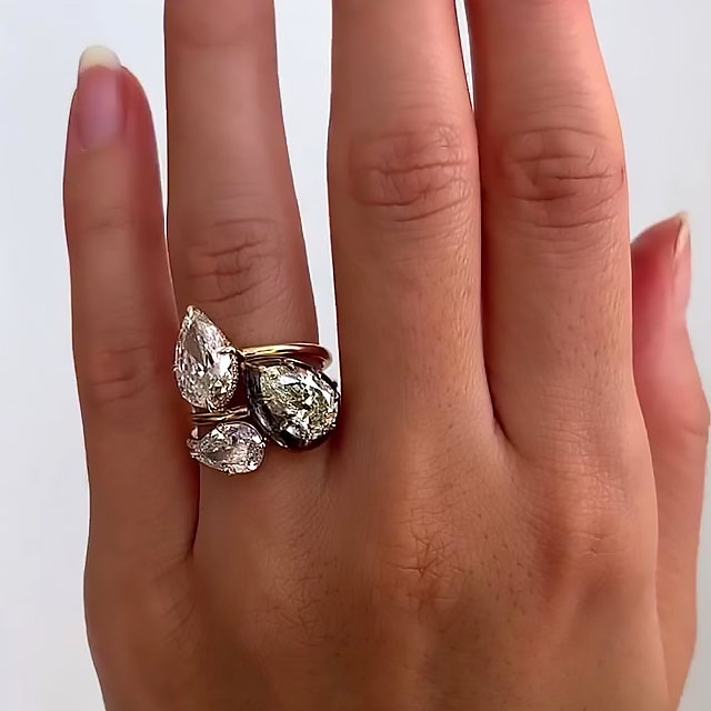 8ct Pear Cut White Sapphire Weeding Ring Set/ 3pcs