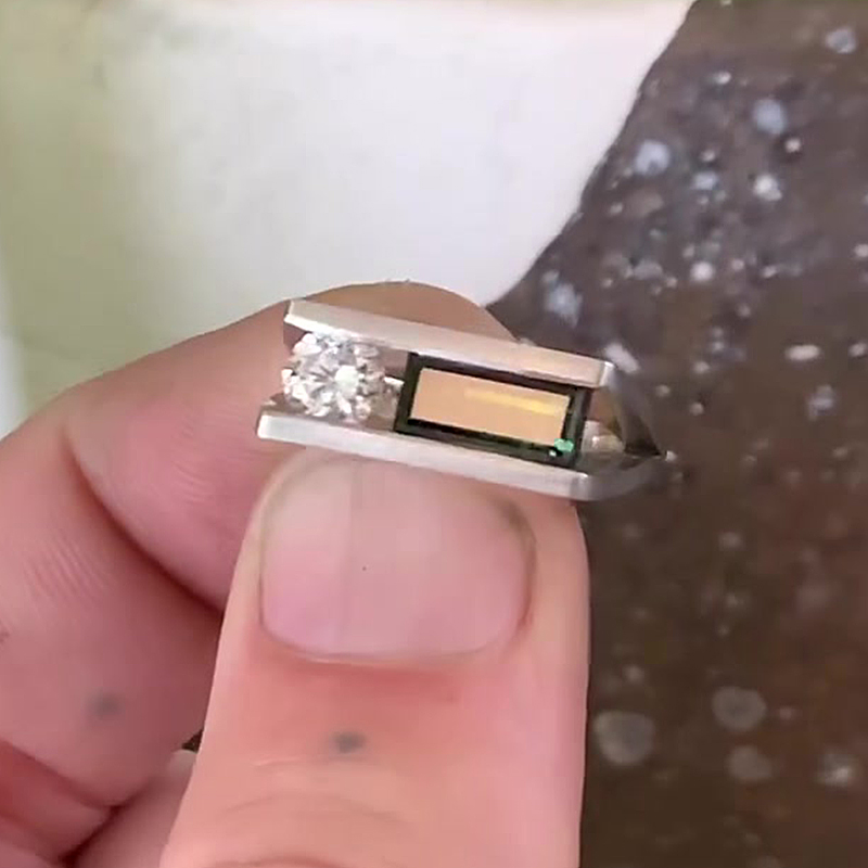 Two Tone 1.75ct Emerald&Diamond Split Shank Ring
