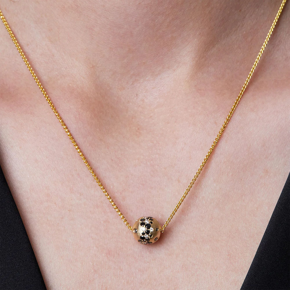 Ball Shape Scattered Black&White Sapphire Pendant Necklace