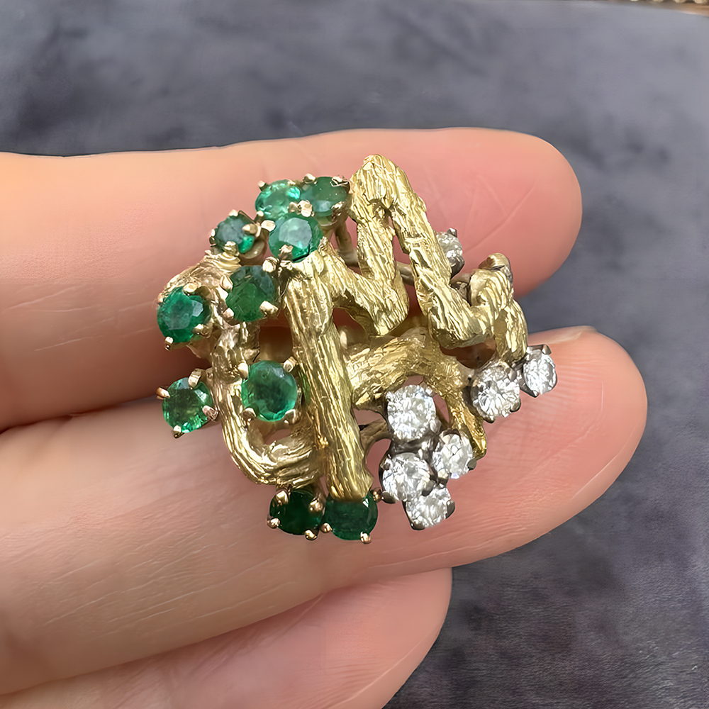 Artistic 2ct Round-Cut Emerald Wedding Band