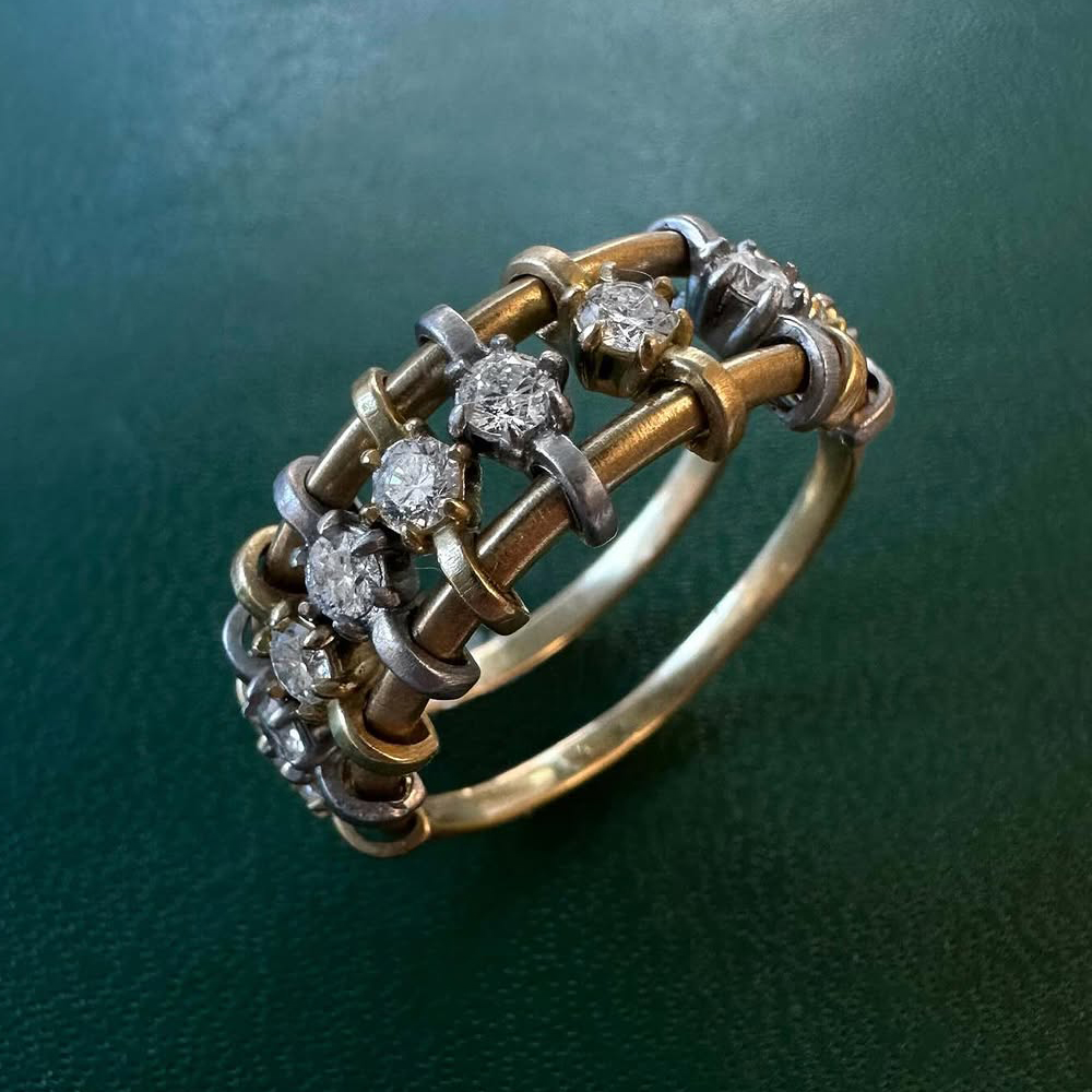 Vintage 1.5ct Round Cut White Sapphire Floating Band