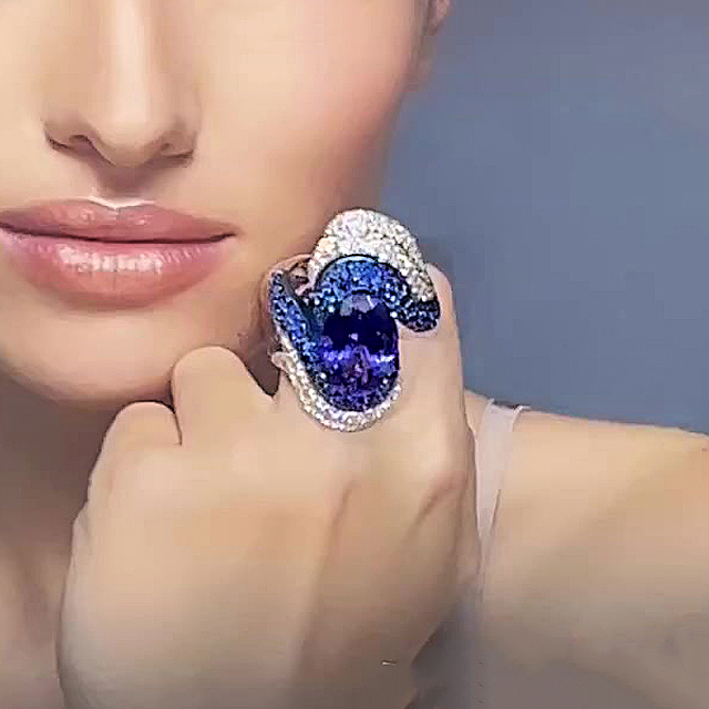 5ct Oval Cut Blue Sapphire Engagement Ring