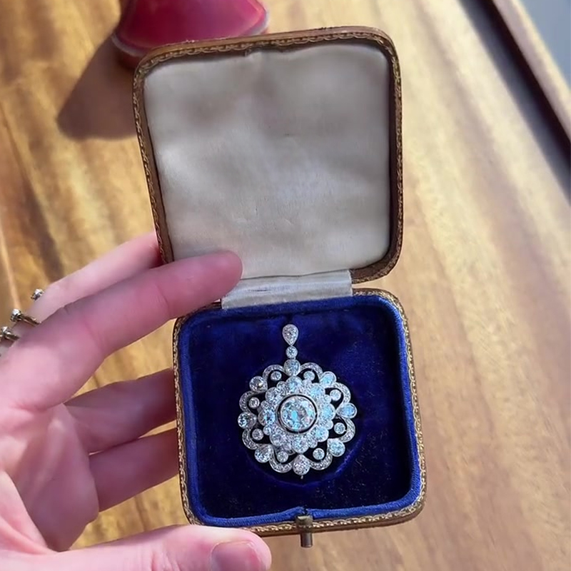 8ctw Round&Pear Cut White Sapphire Silver Filigree Brooch